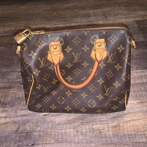 Louis Vuitton Speedy